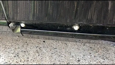 Bottom door trim molding 2008 vehicle - see full video