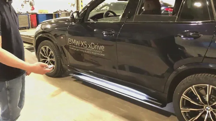 Выдвижные пороги с подсветкой AllStep для BMW X5.