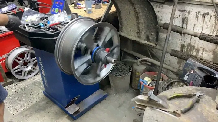 Диски литые оригинальные TOYOTA R18 5x114.3 7J ЕТ35 ЦО60.1 на LEXUS RX400h