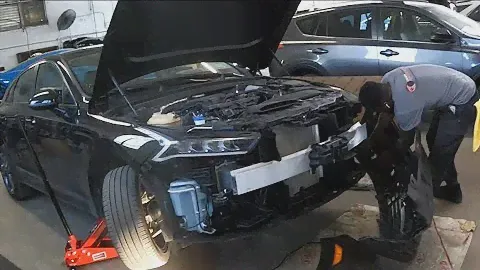 DIY 2022 Kia k-5  how to take the front bumper and headlight from off the vehicle