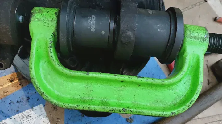 Ford E150 Upper & Lower Ball Joint  Remove and Replace with Ball Joint Press Tool Required 2000 Van