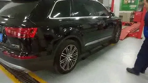 Electric side step / running board for Audi Q7