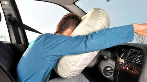 Honda CR-V, подушки срезаны.