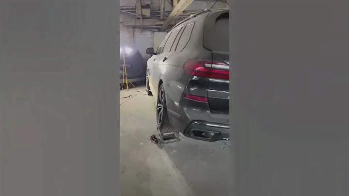 Делаем выезжающие электропороги в БМВ Х7 как в GLS Maybach, чтобы прятались