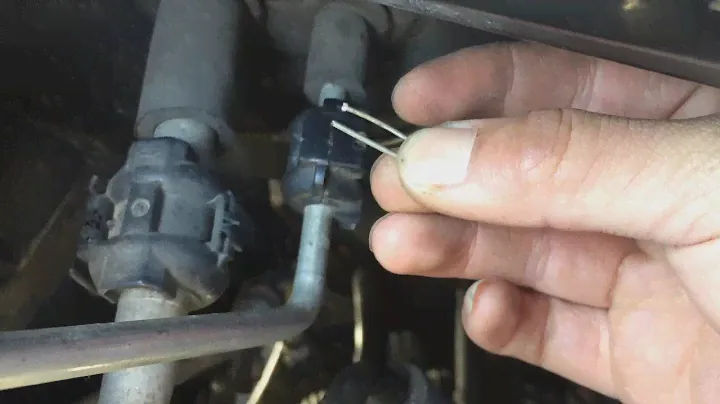 Toyota Lexus AC coupling clamp how to open without special tool