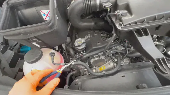 Mercedes Sprinter EGR Valve Cleaning How To   HD 1080p